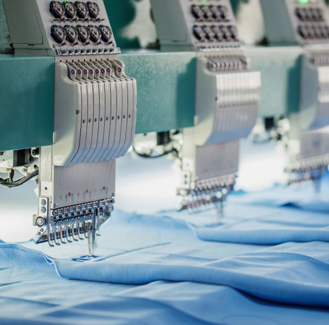 + Bordado de Logos en Alta Calidad